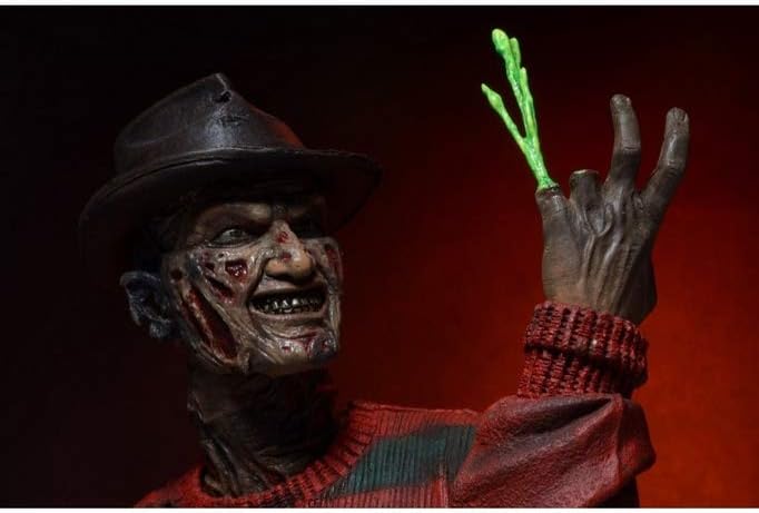 NECA - Nightmare on Elm Street - 7" Scale Action Figure - Ultimate Freddy
