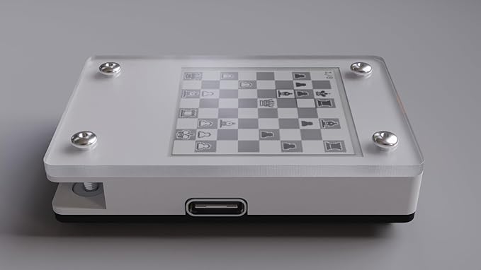 Solar-Powered Chess Puzzle Device – 25,000+ Checkmate Puzzles | Rechargeable E-Ink Display, USB-C Charging, Mini Handheld Chess Trainer for Beginners & Pros, Lightweight & Travel-Friendly