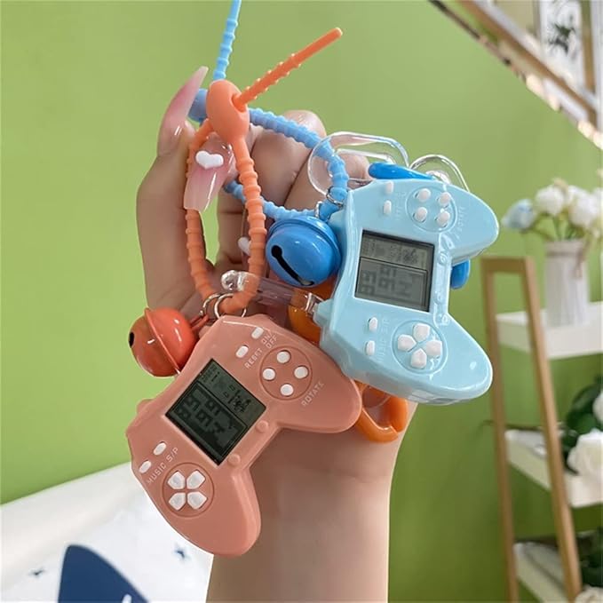 Pendant Retro Classic Game Console Keychain Playable Electronic Miniature Handheld Mini Games Machine with Keychain Ring Gift (UU)