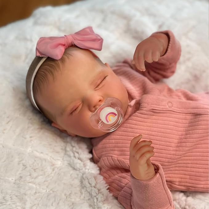 WOOROY Realistic Reborn Baby Dolls - 18 Inch Real Life Newborn Sleeping Dolls Girl with Soft Weighted Cloths Body, Lifelike Realborn Doll with Accessories and Gift Box for Kids 3+