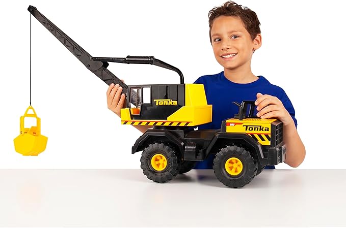 Tonka Steel Classics Mighty Crane - Made with Steel & Sturdy Plastic, Yellow Toy Construction Truck, Boys and Girls, Kids, Toddlers, Ages 3+