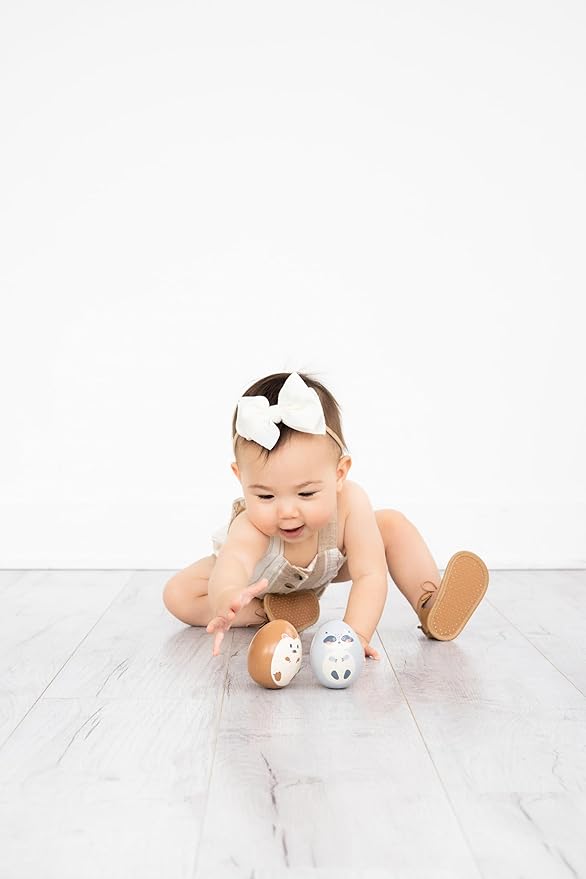 Pearhead Easter Wooden Wobble Toy Set – Raccoon & Hedgehog Montessori Egg Balance Toys for Babies 6+ Months, FSC Certified Sensory Tummy Time Toy, Easter Basket Gift