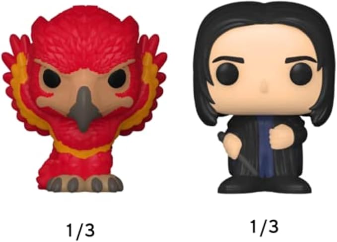 Funko Bitty POP! HP - Harry in Robe with Scarf, 4-Pack - Harry Potter, Draco Malfoy, Dobby and A Surprise Mystery Mini Figure - 0.9 Inch (2.2 Cm) - Harry Potter Collectable - Gift Idea - Cake Topper