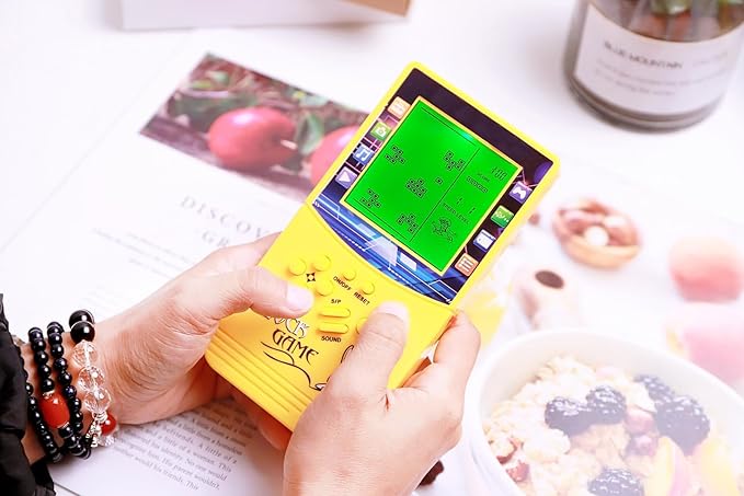 New Large Screen Brick Game Console Green Backlight Built-in 23 Multi-Mode Block Games Classic Nostalgia Puzzle Speed and Difficulty can be Adjusted Suitable as a Gift for Kids (Yellow)