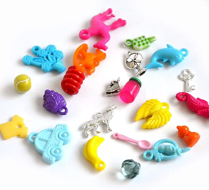TomToy Double-Sided I Spy Trinkets for I Spy Bag, I Spy Bottle, Mixed Miniatures, Small Buttons, Beads, Charms and Objects, 1-3cm, Set of 20 trinkets