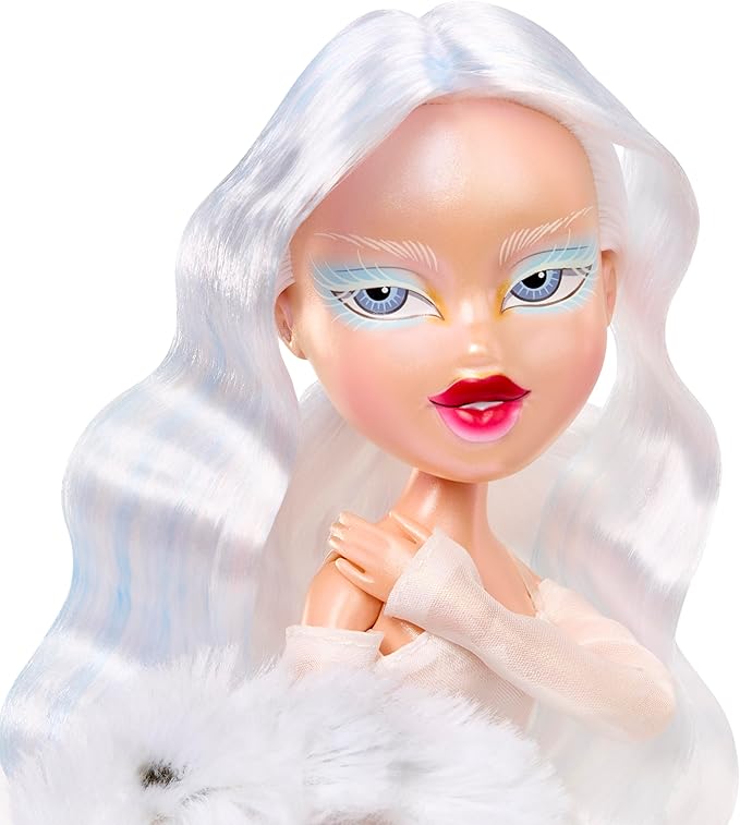 Bratz 2025 Holidayz Frosty Nightz Cloe Collector Doll with Premium Fashions and Accessories