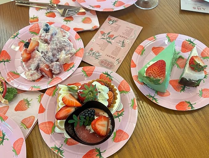 MaitianGuyou Strawberry Disposable Party Plates,40-Pack Paper Plates for Birthday, Party, Retirement,Appetizer,Wedding Bridal Baby Shower(Strawberry 3#, 9 Inch)