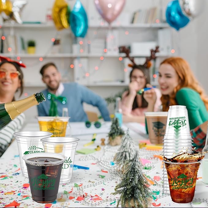 Eaasty 200 Pcs 12oz Graduation Cups 2026 Disposable Plastic Cups for Class of 2026 Graduation Party Congrats Grad Elegant Party Supplies Tableware Decorations (Green)