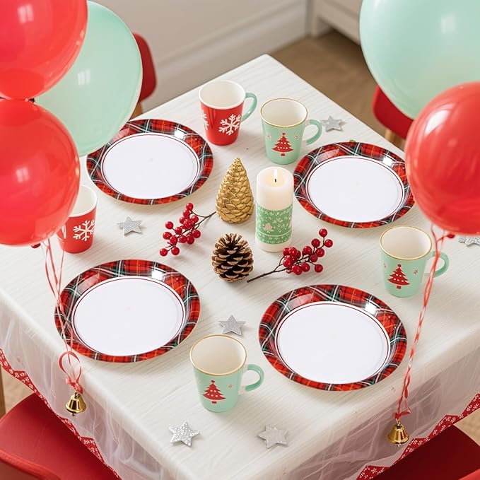50Pcs Christmas Paper Plates 10" Large Disposable Red Green Plaid Paper Platters Red Black Christmas Buffalo Plaid Dessert Plates for Winter Xmas Theme Party Decoration