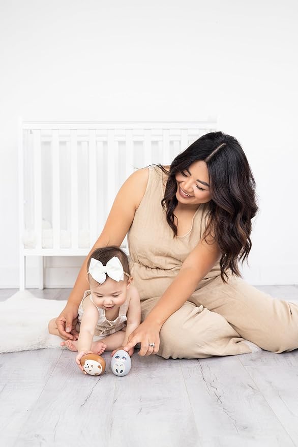 Pearhead Easter Wooden Wobble Toy Set – Raccoon & Hedgehog Montessori Egg Balance Toys for Babies 6+ Months, FSC Certified Sensory Tummy Time Toy, Easter Basket Gift