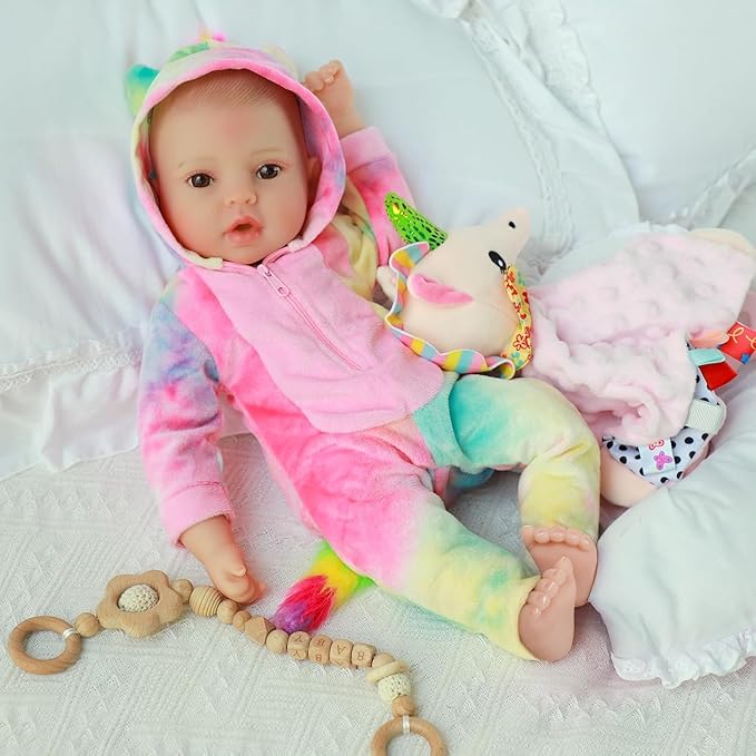 Lifelike Baby Dolls Girl, 18 inch Large Realistic Sweet Soft Body Baby Doll Real Life Baby Dolls Girl, with Accessories Gift for Kids Age 3 4 5 6 7 8+