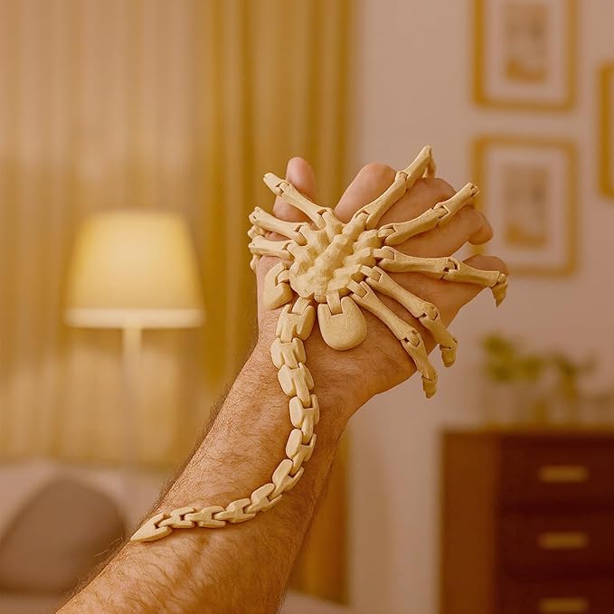 1/4 Scale Poseable Facehugger Model, 12-Inch 3D Printed Action Figure Accessory for Alien Collectibles, Diorama, Display, and Horror Scene Decoration