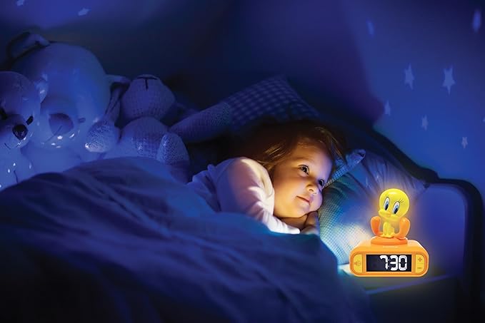 LEXiBOOK, Tweety, Tweety Night Light Alarm Clock, Sounds and Melodies, Backlit LCD Screen, Illuminated, Snooze, Yellow, RL800TW