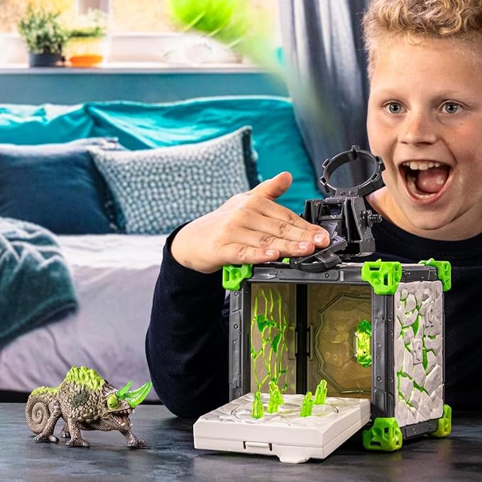 Schleich Eldrador Creatures - 34 PC Stone Battle Cave with Chameleon Toy Playset - Lizard Figurine for Boys and Girls with Expandable Fortress - Interactive, Imaginative Play for Kids Ages 7+ | 42676