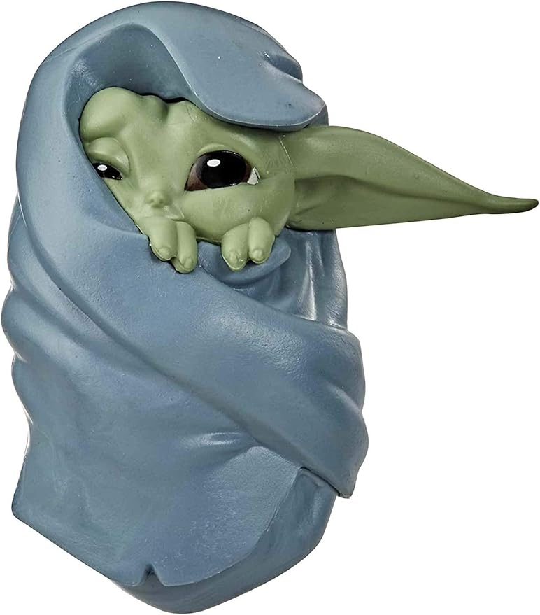 STAR WARS The Bounty Collection The Child Collectible Toys 2.2-Inch The Mandalorian “Baby Yoda” Sipping Soup, Blanket-Wrapped Figure 2-Pack