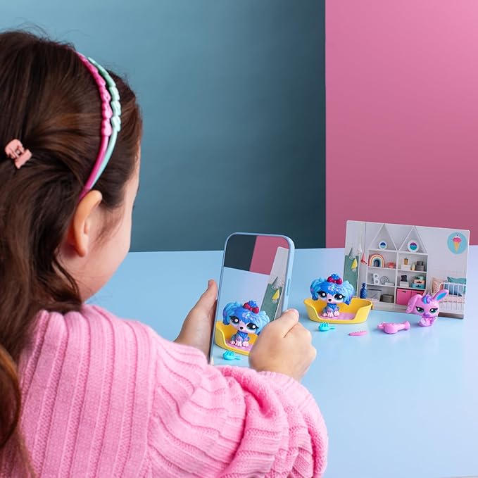 Littlest Pet Shop Petfluencer Super Salon | Petfluencer Set Contains 2 LPS Mini Pet Toys 4 Accessories 1 Backdrop 1 Collector Card and 1 Virtual Code | Collectable Toys for Girls and Boys