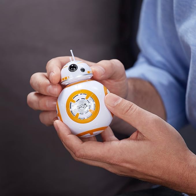 Bop It! Game Star Wars BB-8 Edition, Gifts for Kids, Electronic Games for Kids Ages 8 and up (Amazon Exclusive)