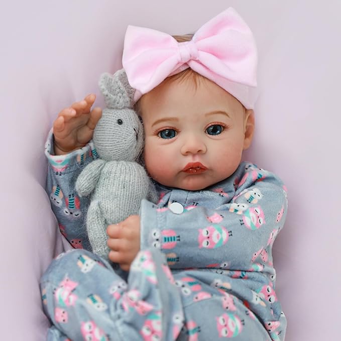Lifelike Reborn Baby Girl - 18 inch Realistic Baby Girl Real Life Newborn Baby Dolls, Handmade Anatomically Correct Real Baby Dolls Gift Set for Kids Age 3 +