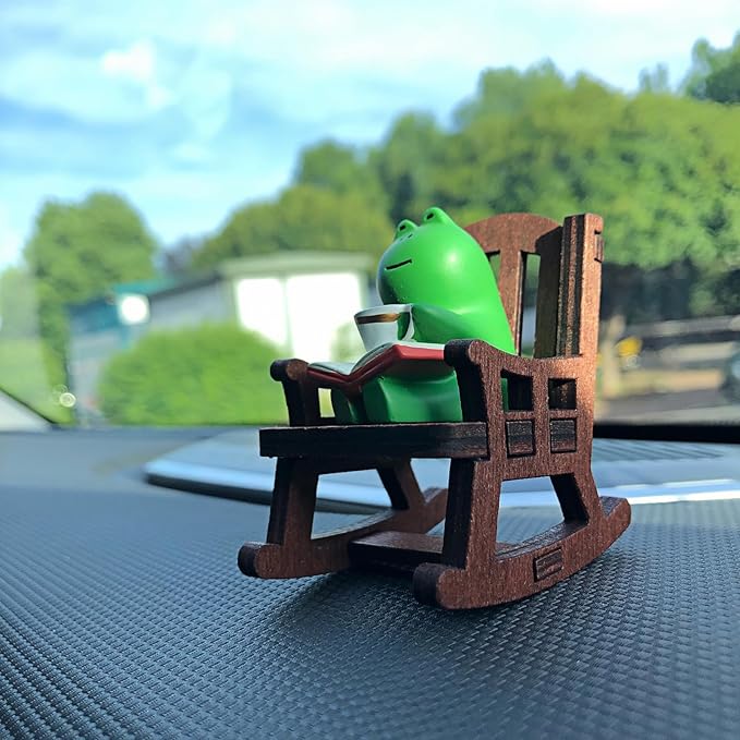 Cute Coffee Frogs on Rocking Chair Statues Collectibles Figurines Ornaments for Car Dashboard Decorations Accessories Interior Dash Board Charms Birthday Cake Toppers Decoration Decor