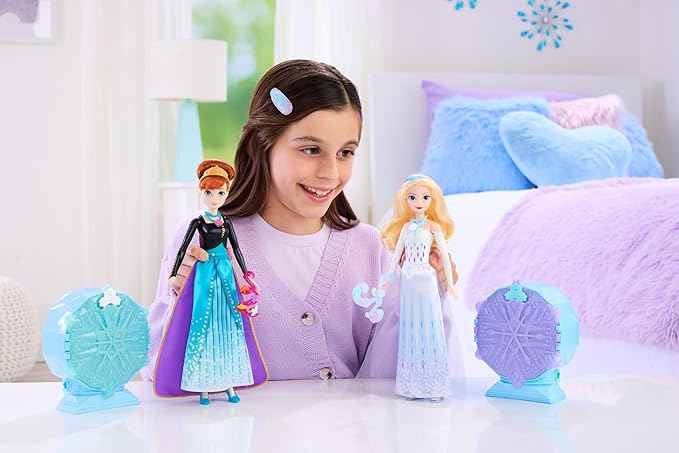 Mattel Disney Frozen Elsa Fashion Doll & Accessories with 8 Surprises, Including Snowflake Gem Box, Ring for Child & 9 Play Pieces, Inspired by Movie
