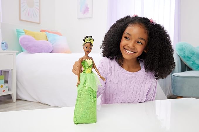 Mattel Disney Princess Tiana Doll in Sparkling Fashion with Removable Skirt, Tiara and Shoes, Posable & Collectible, Inspired by Movie