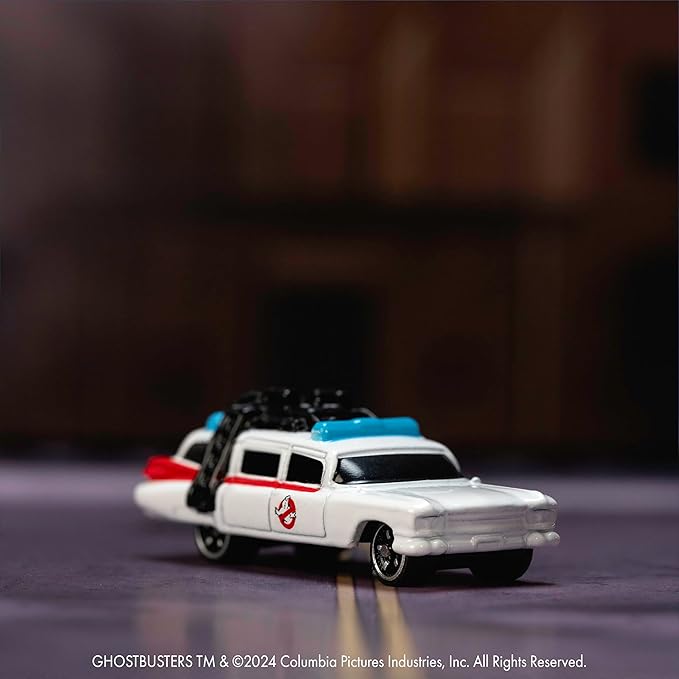 Jada Nanoscene: Ghostbusters 6" Stay Puft Marshmallow Man die-cast Metal Figure with Nano Ecto-1 diecast Vehicle