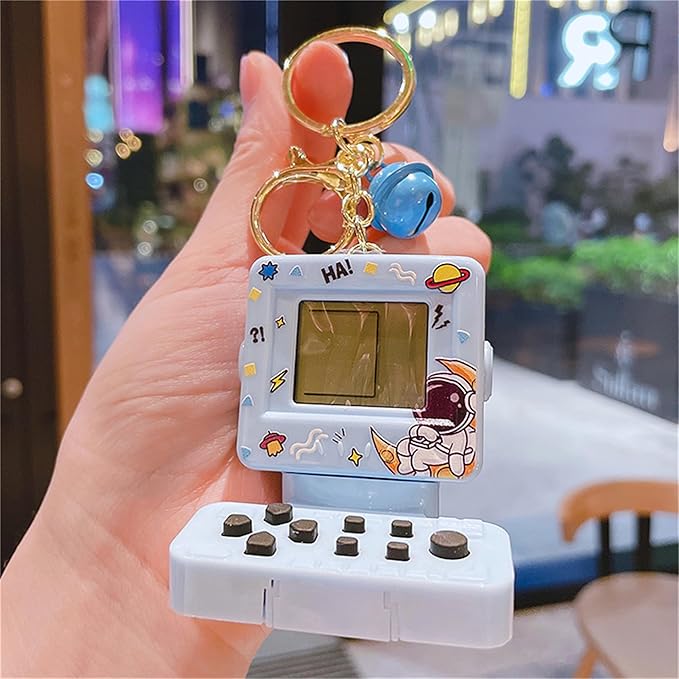 Retro Classic Game Console Pendant Keychain Playable Electronic Miniature Handheld Mini Games Machine with Keychain Ring Gift (X5)