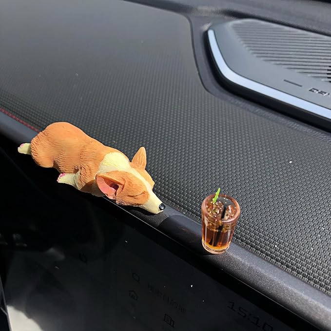 Cute Car Dashboard Decorations Accessories Interior for Men Women, Pembroke Welsh Corgi Dog Statues Collectible Figurines for Car Display Decor Rear View Mirror Decoration Computer Monitor Ornaments