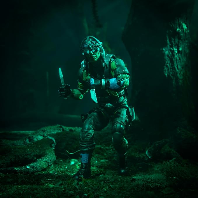 G.I. Joe Classified Series #128, Mad Marauders Low-Light, Spirit Iron-Knife & Niyol, 2 Collectible 6 Inch Action Figures with 28 Accessories