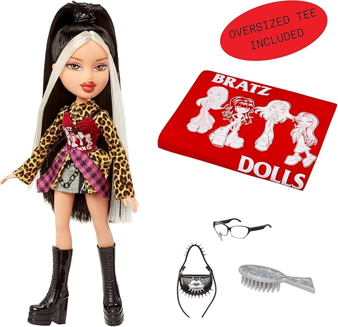 Bratz Stylin' Jade Fashion Doll with Customizable T-Shirt for You and Accessories