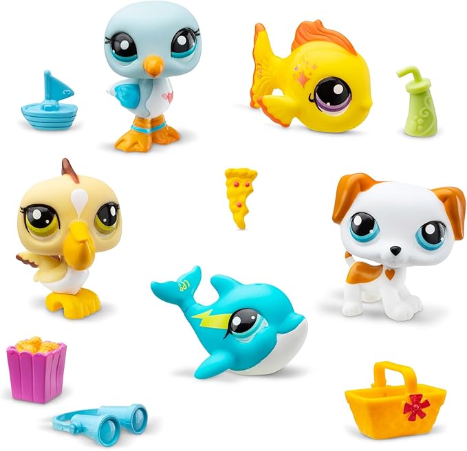 BANDAI Littlest Pet Shop Collectors 5 Pack Beach Besties, The Pack Contains 5 LPS Mini Pet Toys 7 Accessories 1 Collector Card and 1 Virtual Code, Collectable Toys for Girls and Boys