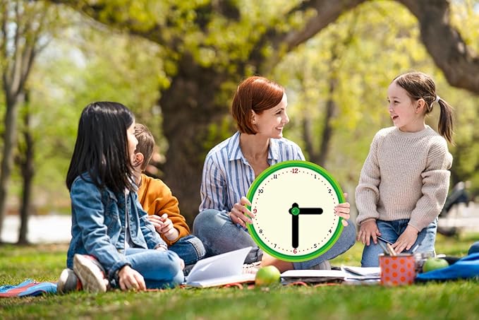D24TIME 34Pcs Telling Time Bulletin Board Set Decoration Clock for Kids Learning to Tell Time Telling Time Teaching Practice Clock for Elementary Preschool Classroom Supplies Teachers Back to School