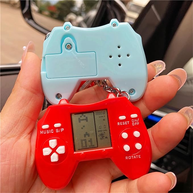 Retro Classic Game Console Pendant Keychain Playable Electronic Miniature Handheld Mini Games Machine with Keychain Ring Gift (O5)