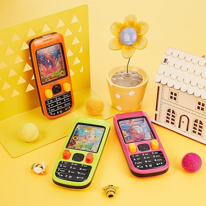 Gejoy 10 Pcs Handheld Water Ring Games Kids Party Favors Cellphone Water Ring Toss Game Goodie Bags Stuffers Party Favors for Kids Teenager Birthday Contest Prize (Cute)