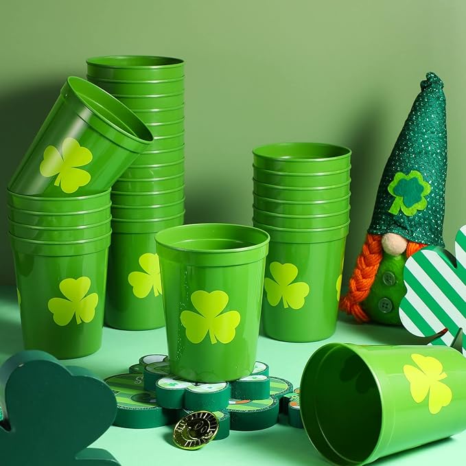 Patelai 32 Pcs St Patricks Day Party Plastic Cups Bulk 16 oz Reusable Lucky Shamrock Cups for St Patricks Day Party Adults Drink Snacks Irish Festival Favors Supplies(Green)