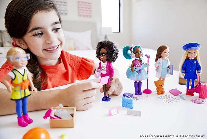 Barbie Playset with Brunette Chelsea Can Be Doctor Doll & Accessories Including Clipboard, Medical Tools & Bandage Stickers