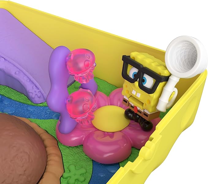 Polly Pocket x Spongebob Partnership Compact, Micro Spongebob & Patrick Dolls and Playset, 7 Accessories Including Pet Gary