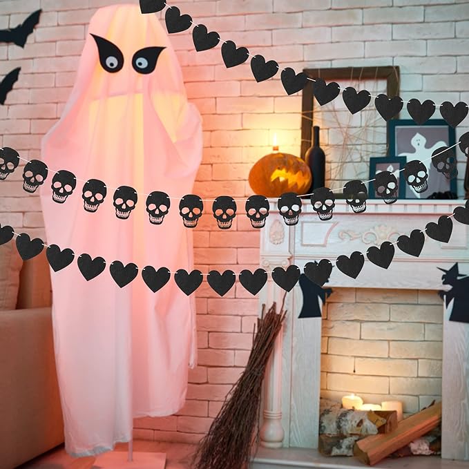K1tpde 4PCS Gothic Black Heart Skull Garland Banner Kits, Black Felt Heart Banner for Valentines, Skull Garland Backdrop for Gothic Birthday Party Decorations, Halloween Home Decor Party Supplies