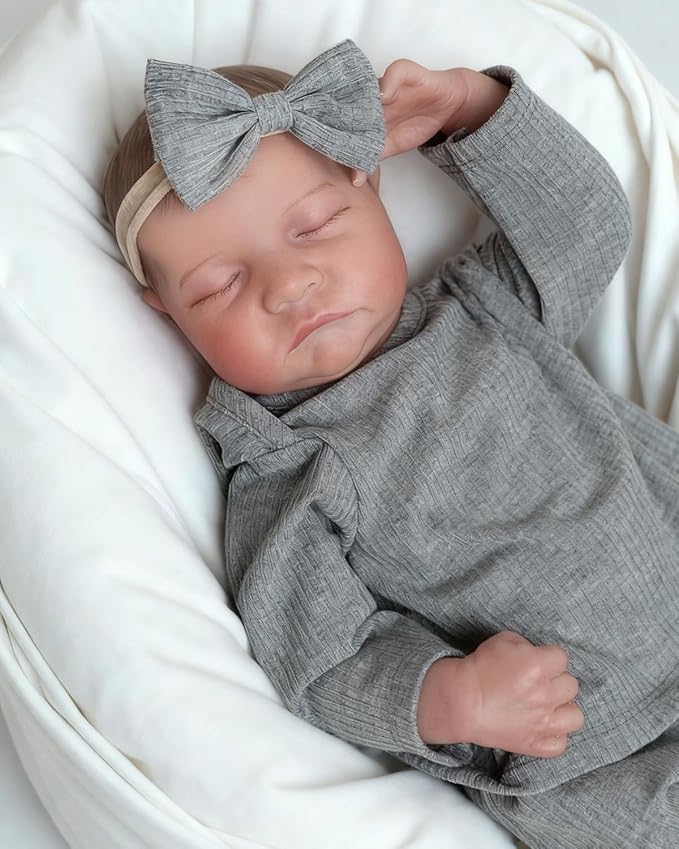 Realistic Reborn Baby Dolls Girl 17-Inch Soft Vinyl Lifelike Real Life Baby Dolls Babe Reborn Accessories for 3+ Years Old (Gray)