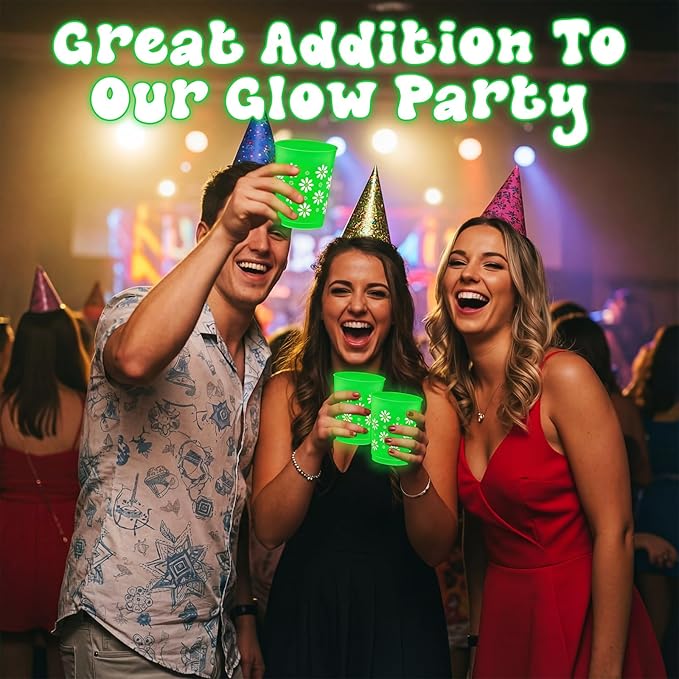 24 Pcs Daisy Flower Party Cup Glow in The Dark Cups 12 oz Reusable Frosted Cup Bulk Green Plastic Tumbler with Daisy Pattern for Easter Spring Summer Birthday Baby Shower Decoration
