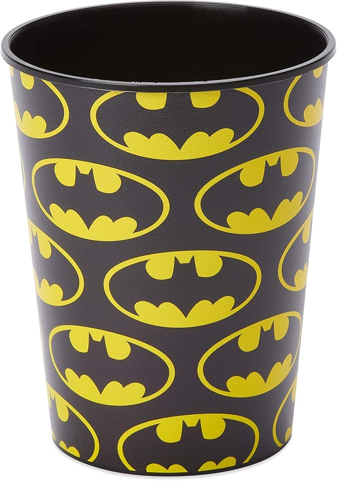 American Greetings Batman Party Supplies, Plastic Party Cups (16 oz, 8-Count)