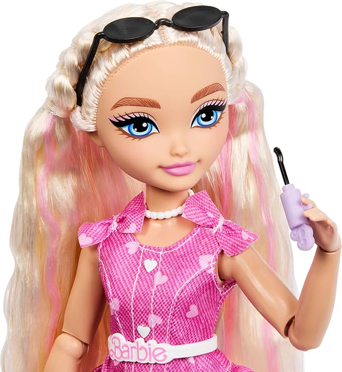 Barbie Dream Besties Malibu” Fashion Doll & Accessories, Posable with Blonde Hair & Makeup-Themed Toy Pieces