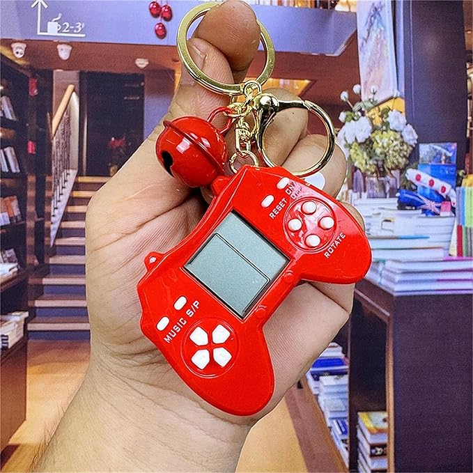 Retro Classic Game Console Pendant Keychain Playable Electronic Miniature Handheld Mini Games Machine with Keychain Ring Gift (O5)