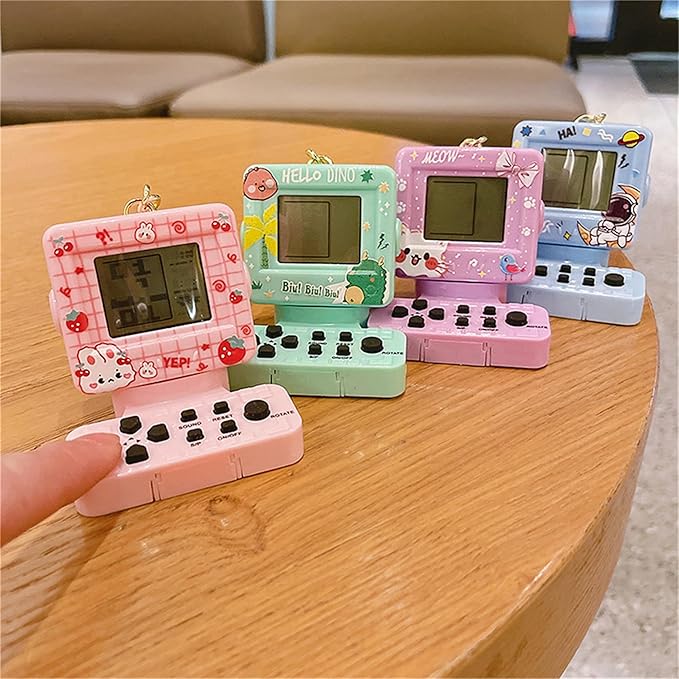 Retro Classic Game Console Pendant Keychain Playable Electronic Miniature Handheld Mini Games Machine with Keychain Ring Gift (Z5)