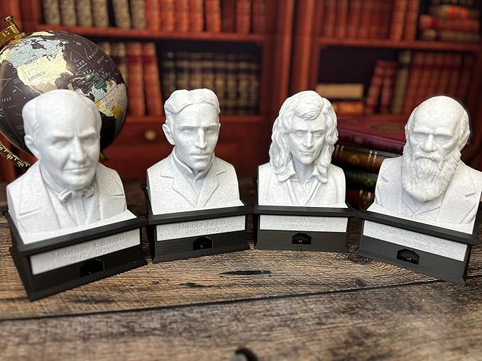 MunnyGrubbers - George Washington - Talking Busts - Plastic Collectible Toy - Press The Button for a Quote or Fun Fact - (Marble)