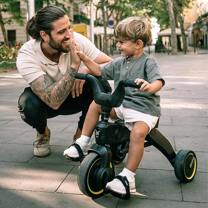 Doona Liki Trike S3, Flame Red - 5-in-1 Compact, Foldable Tricycle - Suitable for Toddlers 10 to 36 Months