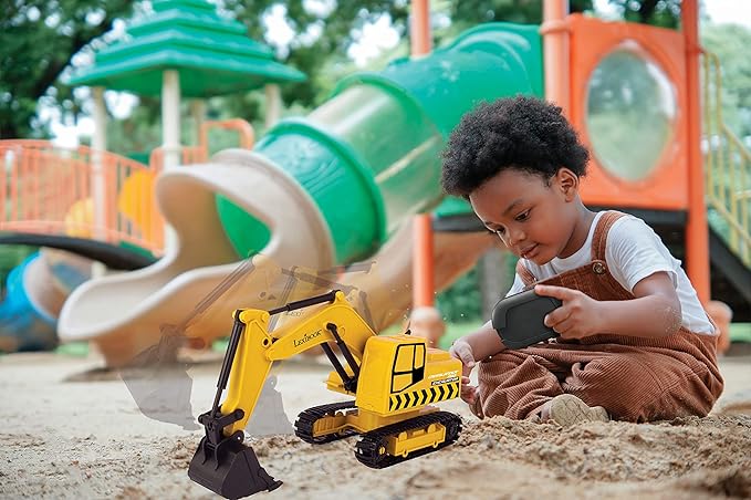 LEXiBOOK, Crosslander® pro RC Excavator, Remote Controlled Backhoe, Automatic Shovel, Play mat, Sand Moulds, 2 Trucks and a Bridge in Boxes Included, Rechargeable, RCP30
