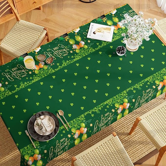 St Patrick’s Day Tablecloth, 54×108 Inch Green Shamrock Clover Table Cover for Irish Holiday Party, Plastic Disposable St Patrick’s Day Party Decoration for Dining Table, Home Decor