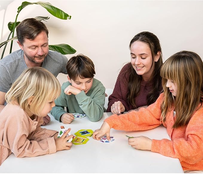 Switch It — Reaction Speed Card Game by FlexiQ, Brain Teasers for Kids 6+, Board Games for Family Night