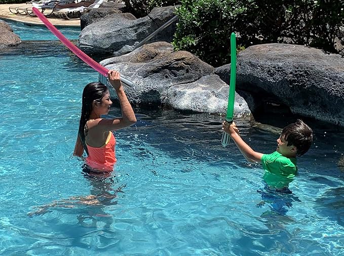 megasumer Pack of 8 Inflatable Light Saber Sword Toys - 4 Red and 4 Blue Lightsabers - Pool, Beach, Party Favors, LARP, Halloween Costume, give Away, Christmas Stocking Stuffer